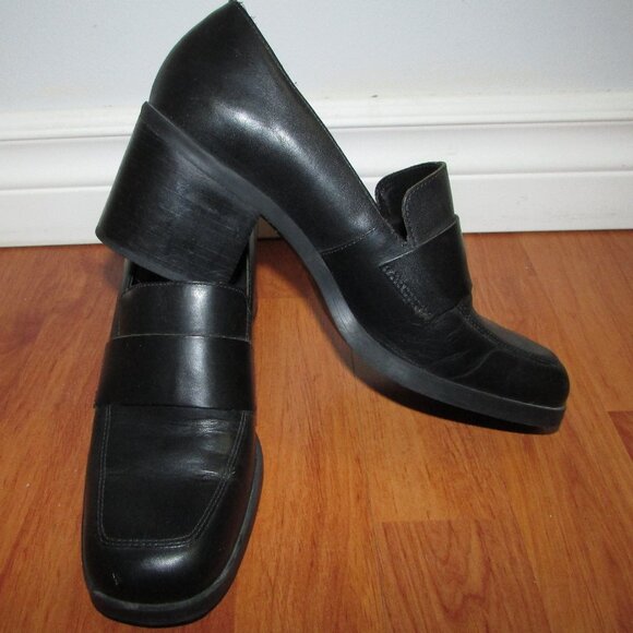 VIA MODA Leather Loafers - Block Heel - Sz 6.5 - Picture 1 of 10